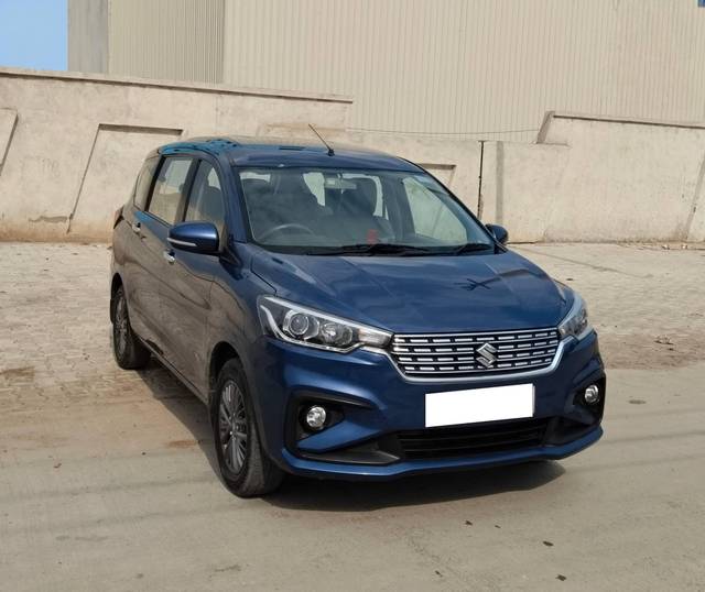 https://images10.gaadi.com/usedcar_image/4618098/original/processed_85a36238e1a0c88c047467d1c676ba72.jpg?imwidth=6402