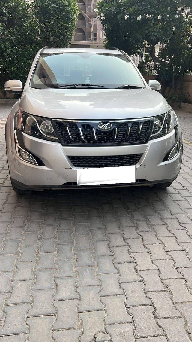https://images10.gaadi.com/usedcar_image/4618134/original/processed_processed_5c58de1b-c0d0-4d89-b74e-dd5ed87ff727.jpg?imwidth=6400