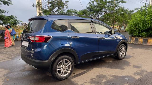 https://images10.gaadi.com/usedcar_image/4618159/original/processed_766ed7c64df111da3ba510f7ec9ba864.jpg?imwidth=6401