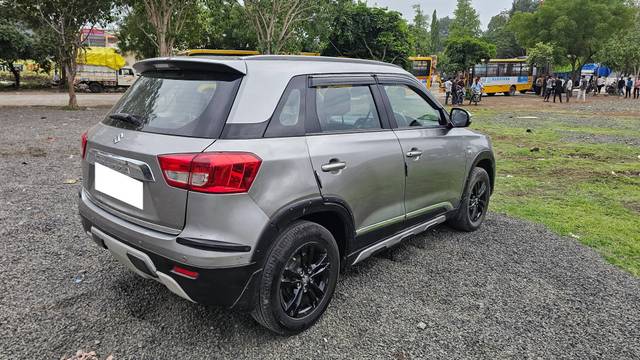 https://images10.gaadi.com/usedcar_image/4618164/original/processed_12c696a6cb126230430aca1d8f5255b7.jpg?imwidth=6402