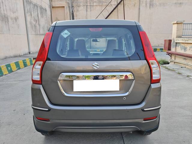 https://images10.gaadi.com/usedcar_image/4618166/original/processed_2a11419106a304cf4c3c63940143ac34.jpg?imwidth=6402