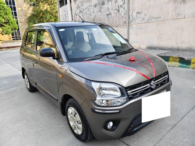 https://images10.gaadi.com/usedcar_image/4618166/original/processed_aa4544b405213f9a7417b016d6e4d441.jpg?imwidth=6400
