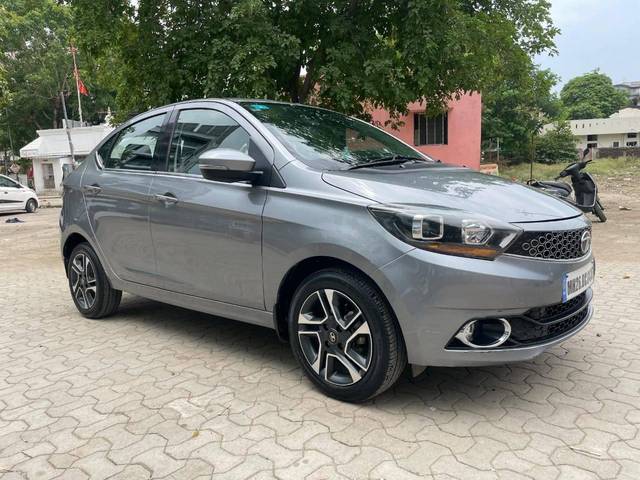 https://images10.gaadi.com/usedcar_image/4618167/original/processed_f362fedb1afcf6ce35ef57095238030c.jpg?imwidth=6400