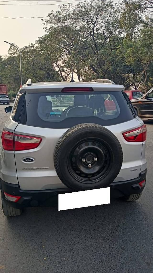 https://images10.gaadi.com/usedcar_image/4618170/original/processed_478b89fd52a94c6aa6fc965c219e4585.jpg?imwidth=6401
