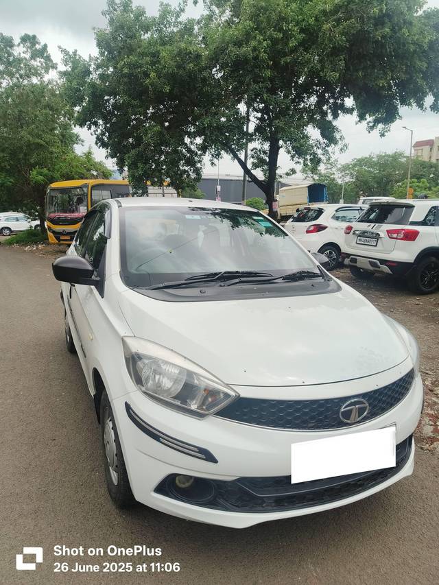 https://images10.gaadi.com/usedcar_image/4618179/original/processed_81840d31bd99852ffdd73328a8b3a605.jpg?imwidth=6400