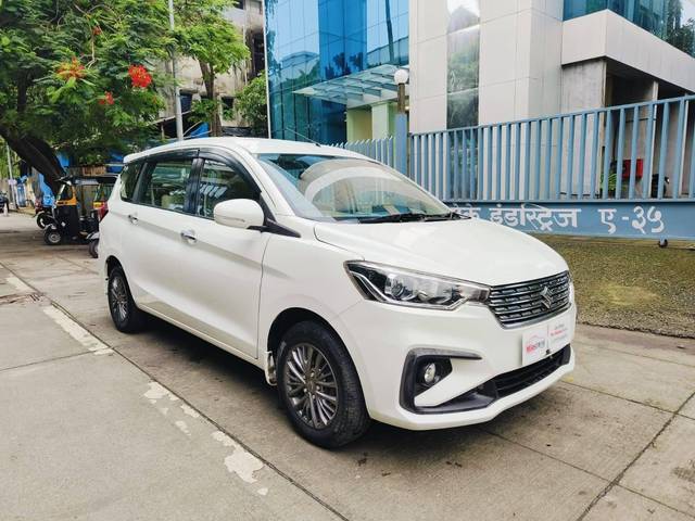 https://images10.gaadi.com/usedcar_image/4618188/original/processed_a3bc03e1c5e500a71b92b9885cf61ca9.jpeg?imwidth=6400