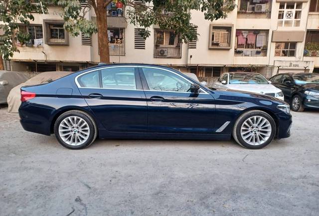 https://images10.gaadi.com/usedcar_image/4618201/original/processed_759ede6248cf00f25e1a62cc6fa28292.jpeg?imwidth=6401