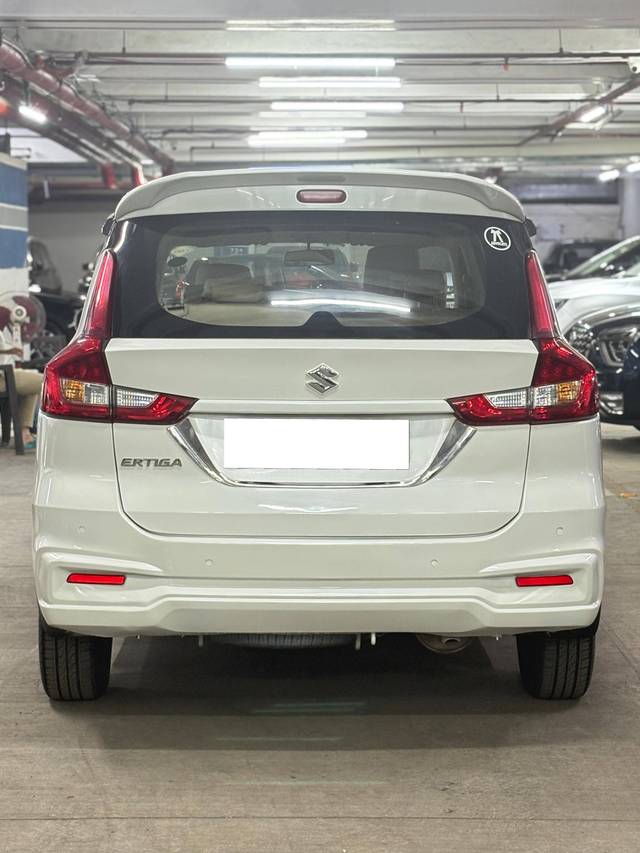 https://images10.gaadi.com/usedcar_image/4618205/original/processed_a229fd23f7e1bd78da02635372327932.jpg?imwidth=6401