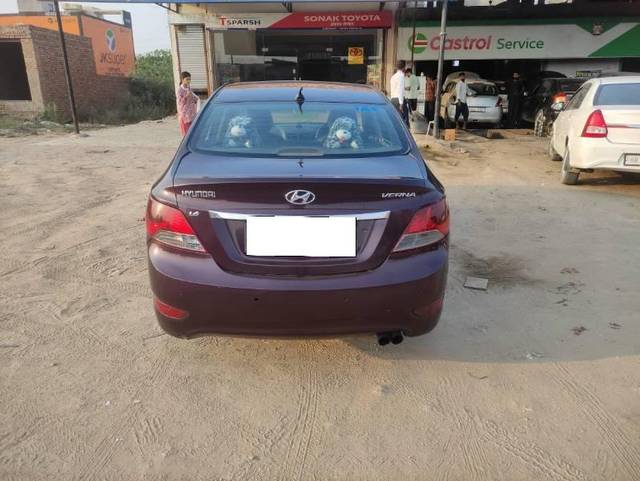 https://images10.gaadi.com/usedcar_image/4618220/original/processed_deb400b8-2091-4fe9-93dd-a623d6125183.jpg?imwidth=6401
