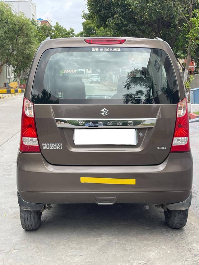 https://images10.gaadi.com/usedcar_image/4618306/original/processed_768cf88de1dedf60d270bdffa69d75d6.jpg?imwidth=6402