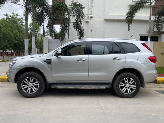https://images10.gaadi.com/usedcar_image/4618309/original/c1ba6973a29678fbed08fea295c5ac0e.jpg?imwidth=6402