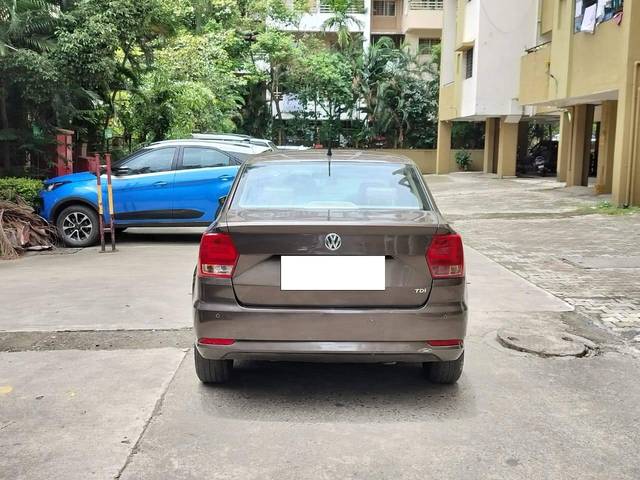 https://images10.gaadi.com/usedcar_image/4618317/original/processed_bc5bd055fc9a77de357fe4df2c275060.jpg?imwidth=6402