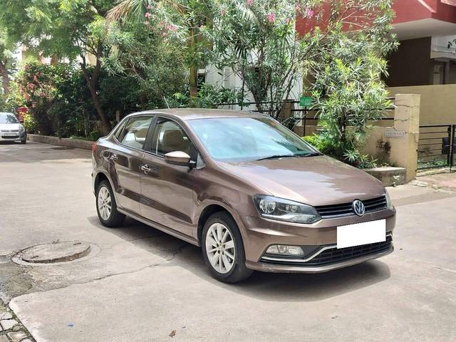 https://images10.gaadi.com/usedcar_image/4618317/original/processed_feba789309be116085af9fd816f24fb7.jpg?imwidth=6400