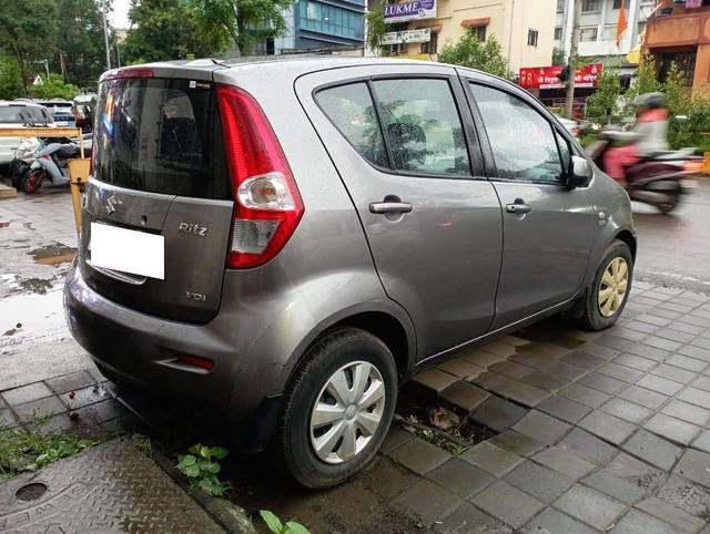 https://images10.gaadi.com/usedcar_image/4618319/original/processed_2f192edd3d865130c76aead5971b5a55.jpg?imwidth=6401