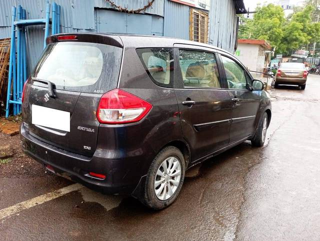 https://images10.gaadi.com/usedcar_image/4618321/original/processed_6a6e7aba77565517550c29816c5a8695.jpg?imwidth=6402