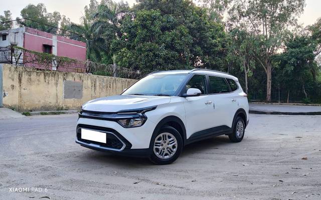 https://images10.gaadi.com/usedcar_image/4618322/original/processed_cc2cf7c5-d3eb-42bc-ae19-011ca9dc7cee.jpg?imwidth=6400