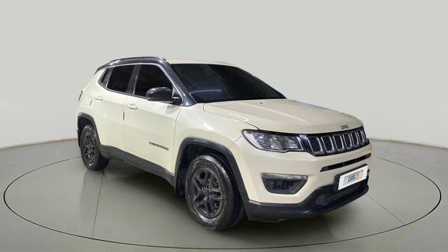 https://images10.gaadi.com/usedcar_image/4618325/original/8a6413e2d8b7045833727a7f51fef2e2.jpg?imwidth=6400