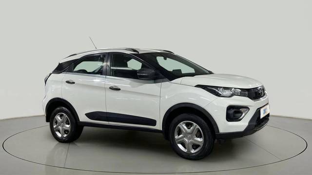 https://images10.gaadi.com/usedcar_image/4618347/original/26e597ebdc0ce9632f317c475097c45a.jpg?imwidth=6400