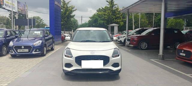 https://images10.gaadi.com/usedcar_image/4618352/original/processed_593bd9f517d7d94a64f89c213340a5cb.jpg?imwidth=6400