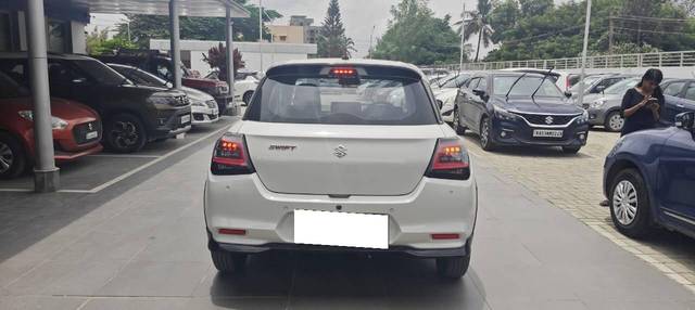 https://images10.gaadi.com/usedcar_image/4618352/original/processed_ec9a609a0cac762e0035d3462afb377d.jpg?imwidth=6402