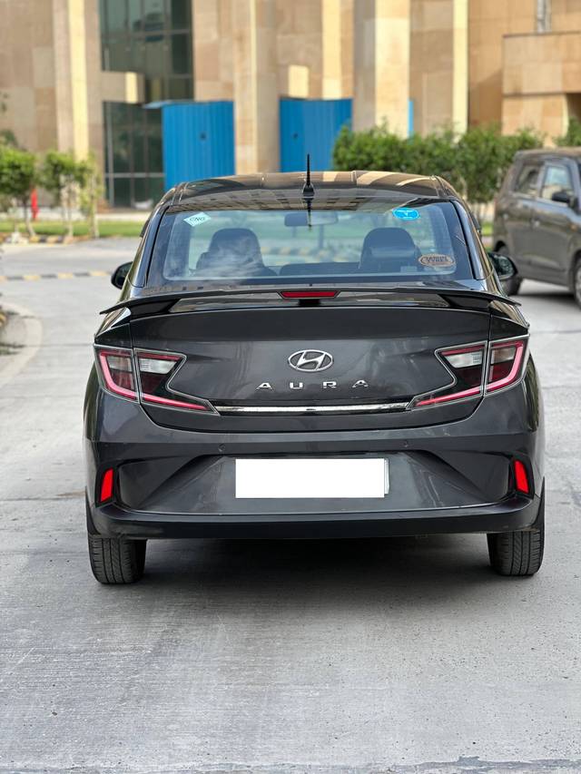 https://images10.gaadi.com/usedcar_image/4618359/original/processed_9d440c0bc95164589978b03b66fd72f7.jpg?imwidth=6402
