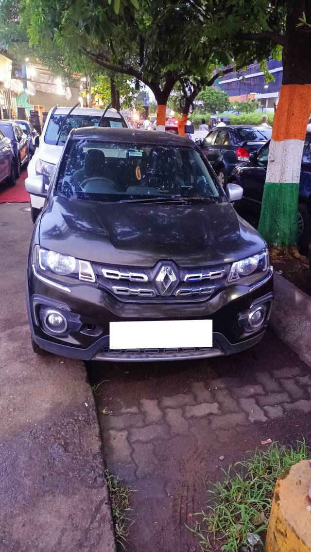 https://images10.gaadi.com/usedcar_image/4618365/original/processed_7e99d85019dbadecf1087c9bb135320c.jpg?imwidth=6400
