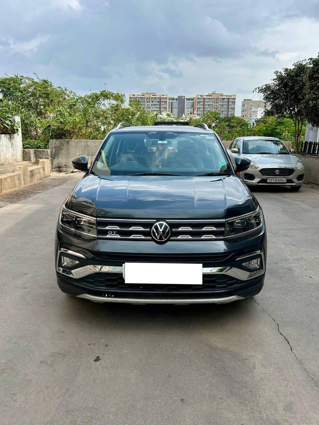 https://images10.gaadi.com/usedcar_image/4618366/original/processed_5050e38cbbfd712a3e318db2d40aa951.jpg?imwidth=6400