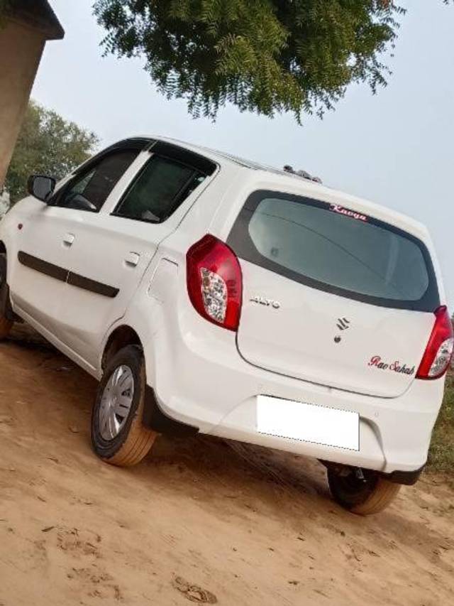 https://images10.gaadi.com/usedcar_image/4618396/original/processed_fcf53b25-bc87-4d2e-927a-4dba3ada1dc8.jpg?imwidth=6401