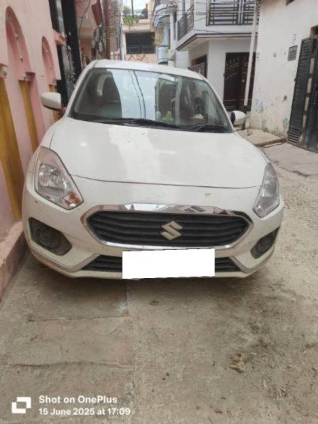 https://images10.gaadi.com/usedcar_image/4618408/original/processed_8543066d-2d12-44b0-8e5c-d4e9be6233dd.jpg?imwidth=6400