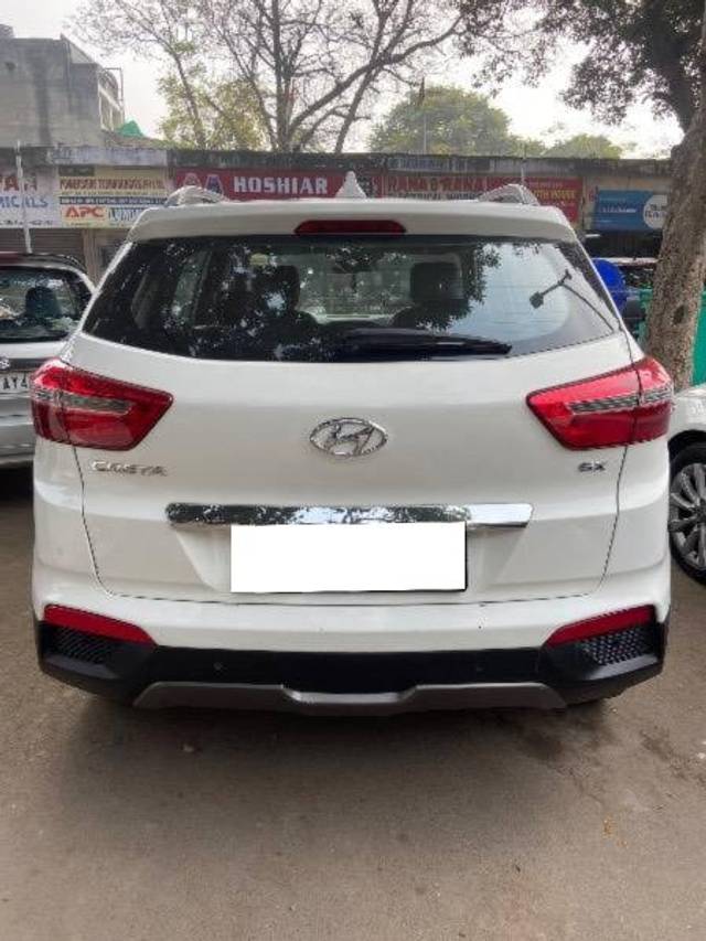 https://images10.gaadi.com/usedcar_image/4618430/original/processed_1ea67633-76ec-4d04-8498-63e5eadc47d2.jpeg?imwidth=6402