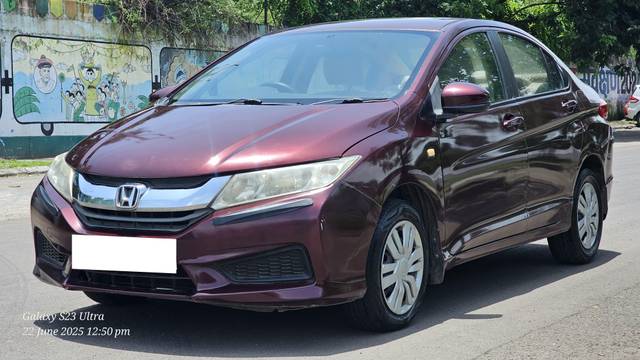 https://images10.gaadi.com/usedcar_image/4618454/original/processed_e063ef2886394139dfa79b192f237c5b.jpg?imwidth=6401