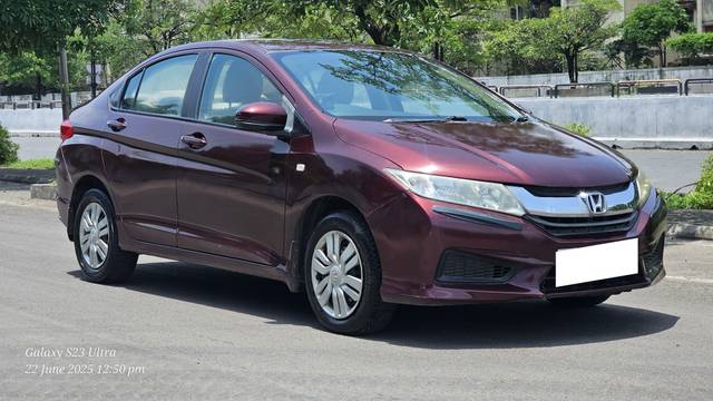https://images10.gaadi.com/usedcar_image/4618454/original/processed_f09f69c65ae273be8bc8e162a1086996.jpg?imwidth=6400