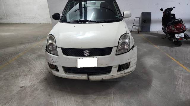 https://images10.gaadi.com/usedcar_image/4618474/original/processed_9bd8b15d-3d1e-4c0b-b345-4014fca4f765.jpg?imwidth=6402