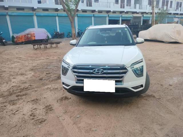 https://images10.gaadi.com/usedcar_image/4618543/original/processed_64e41031-0eef-4cb1-8738-ed61cfd9235f.jpg?imwidth=6401