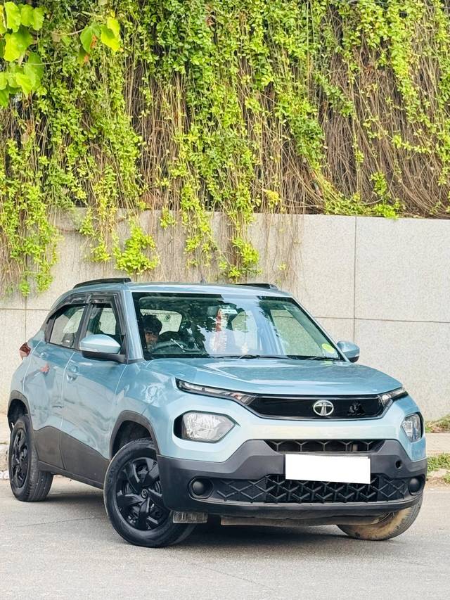 https://images10.gaadi.com/usedcar_image/4618551/original/processed_cf0b92adb3122b18b21a691f60e91499.jpg?imwidth=6400