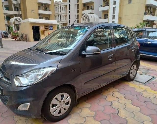 https://images10.gaadi.com/usedcar_image/4618574/original/processed_45379f57-ef87-4d55-9436-f5a47125af5a.jpg?imwidth=6400