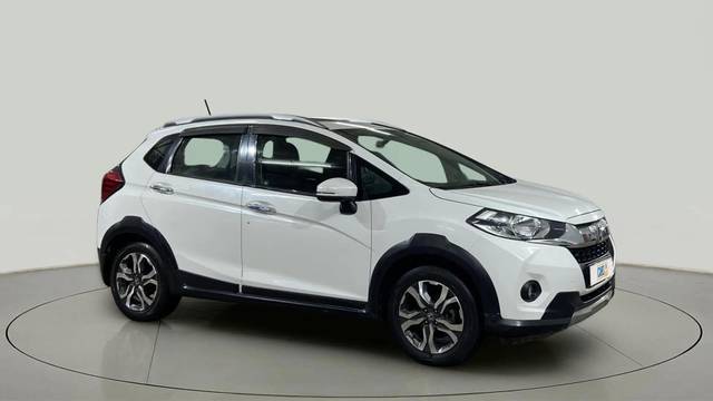 https://images10.gaadi.com/usedcar_image/4618635/original/5174419cf2e4e5a01547eca2859df308.jpg?imwidth=6400