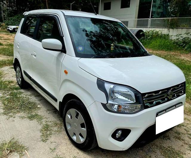 https://images10.gaadi.com/usedcar_image/4618653/original/processed_b65e787b2c63359978c2796a5e033684.jpg?imwidth=6400