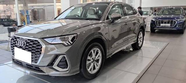 https://images10.gaadi.com/usedcar_image/4618657/original/processed_ad0b65d6-a3f1-4d7a-8536-d6a9c3d174bf.jpeg?imwidth=6400