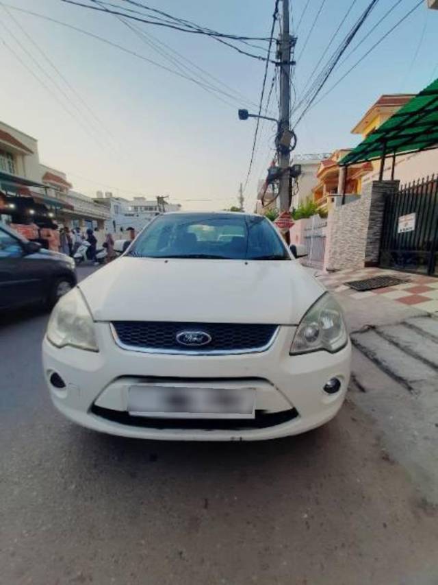 https://images10.gaadi.com/usedcar_image/4618701/original/processed_b8d39c12-d5e0-4515-bdc3-e767e53580ee.jpg?imwidth=6400