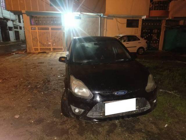 https://images10.gaadi.com/usedcar_image/4618716/original/processed_ff7f41f1-0484-41f0-9745-9a4fbfdb80d7.jpg?imwidth=6400