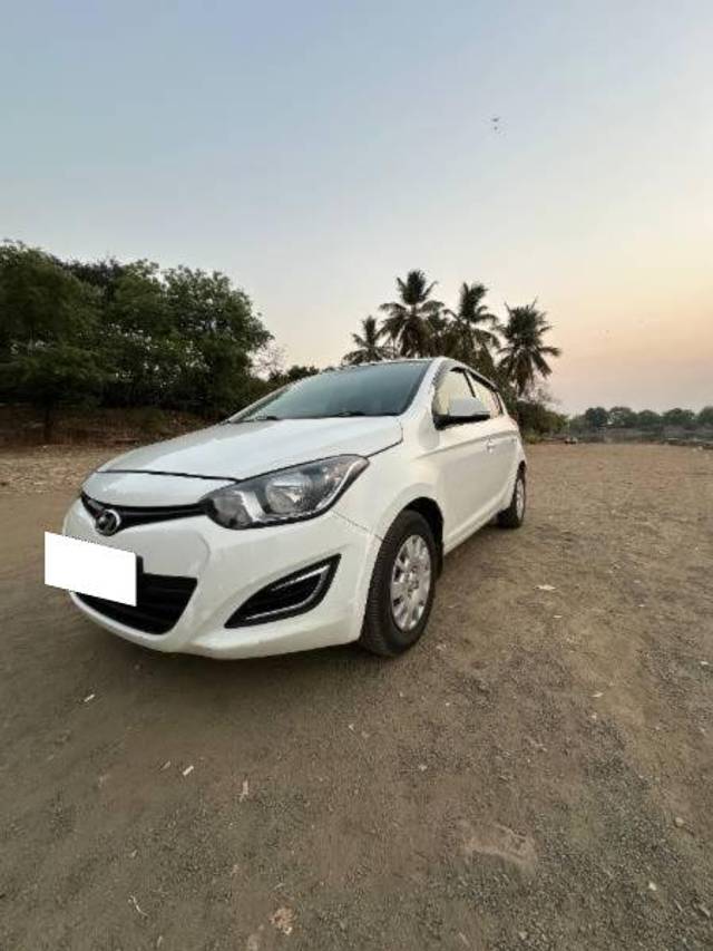 https://images10.gaadi.com/usedcar_image/4618802/original/processed_82f2c4aa-2b6f-4ddb-8b67-457476651b74.jpg?imwidth=6402