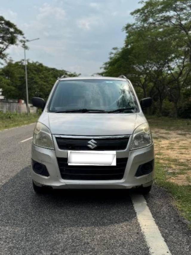 https://images10.gaadi.com/usedcar_image/4618820/original/processed_processed_cebb677b-aed9-455d-9df0-a7e314267170.jpeg?imwidth=6400