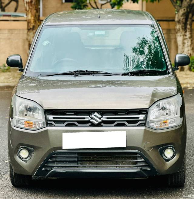 https://images10.gaadi.com/usedcar_image/4618855/original/processed_34123fe628f37d933076440ad6cb2023.jpg?imwidth=6401