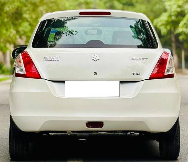 https://images10.gaadi.com/usedcar_image/4618856/original/processed_f08874a177fe9e9145e417b3b22b5e32.jpg?imwidth=6401