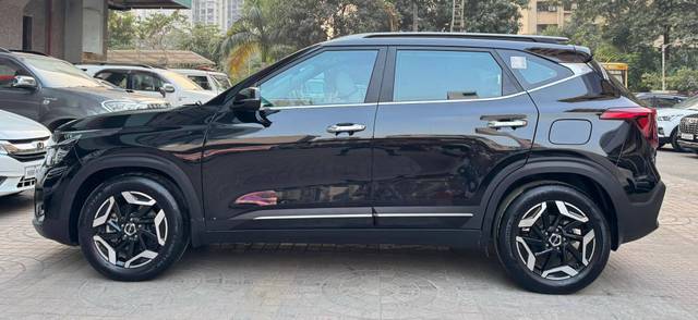 https://images10.gaadi.com/usedcar_image/4618863/original/processed_a70ae6f3153ff63c013d460cf4583b7d.jpg?imwidth=6401