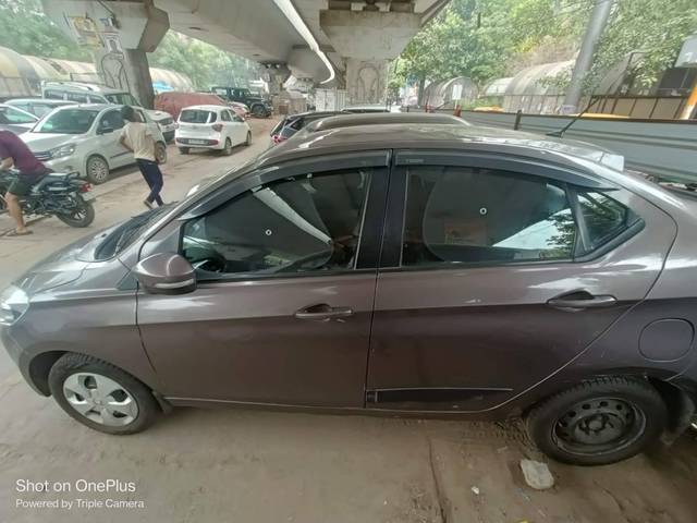 https://images10.gaadi.com/usedcar_image/4618878/original/processed_70398c73-6373-4b25-96ae-37e11618b820.jpg?imwidth=6401
