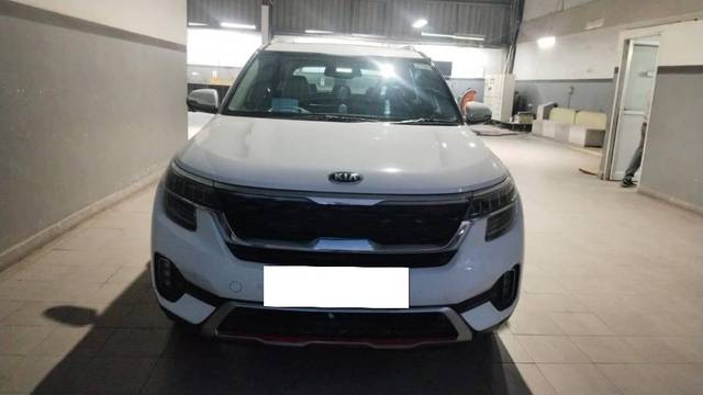 https://images10.gaadi.com/usedcar_image/4618910/original/processed_7e838704-5f04-4a8b-a7c4-9c21011ff3d3.jpeg?imwidth=6402