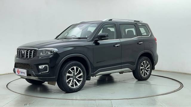 https://images10.gaadi.com/usedcar_image/4618947/original/5309e90f20778b6de2fe53f6022299bd.JPG?imwidth=6400