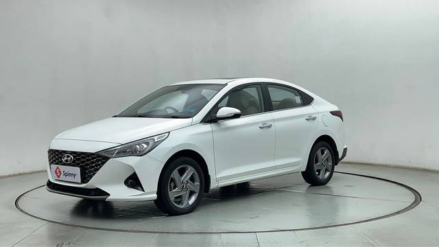 https://images10.gaadi.com/usedcar_image/4618948/original/efc985443a954a16363d9c4123fafc6f.JPG?imwidth=6400